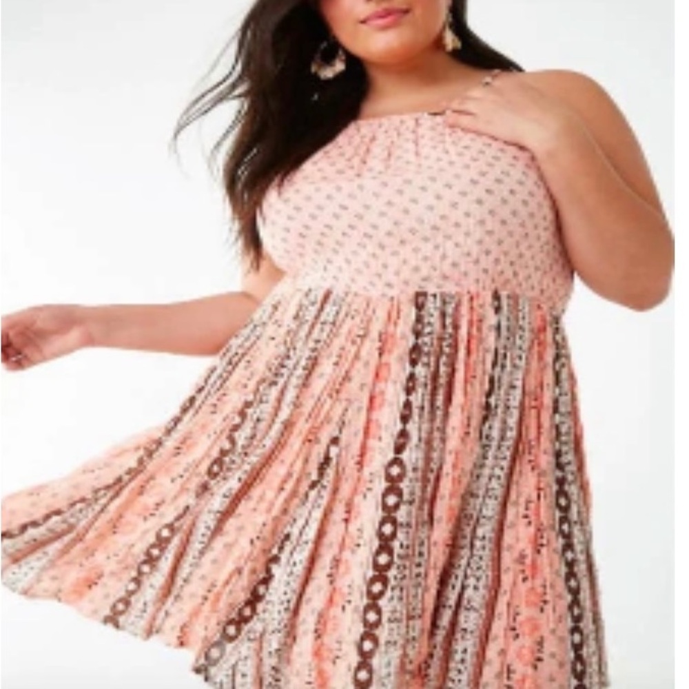 🔥FREE W/PURCHASE Forever 21+ Bandanna Cami Dress